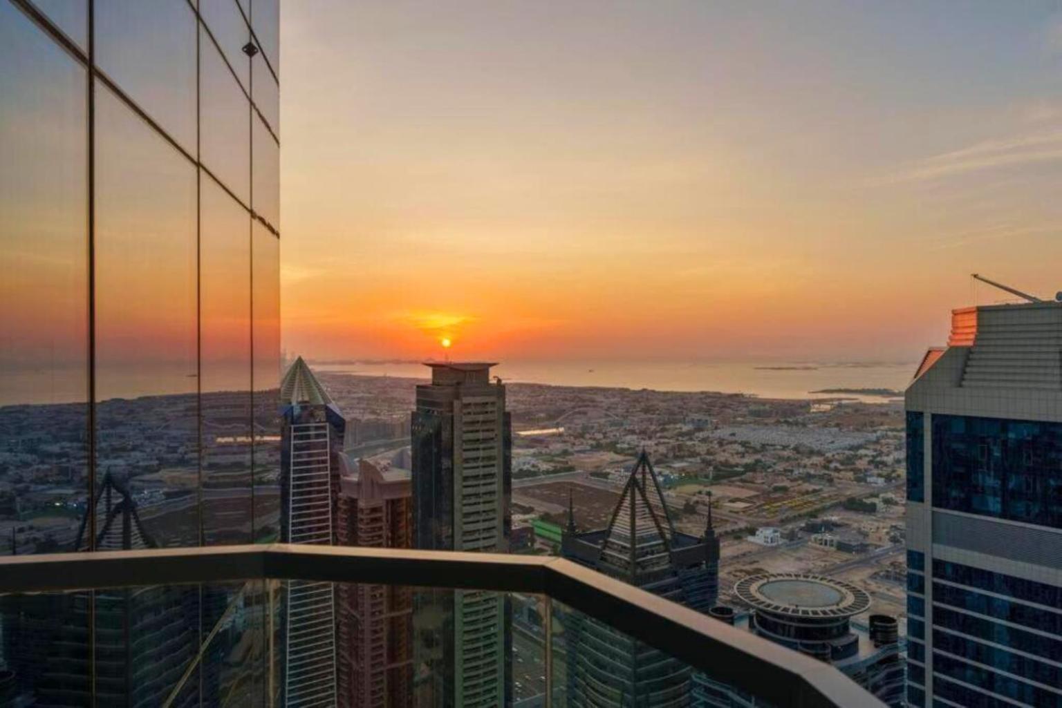 Apartment 5 Star Living Infinity Pool With Burj Khalifa View Dubai